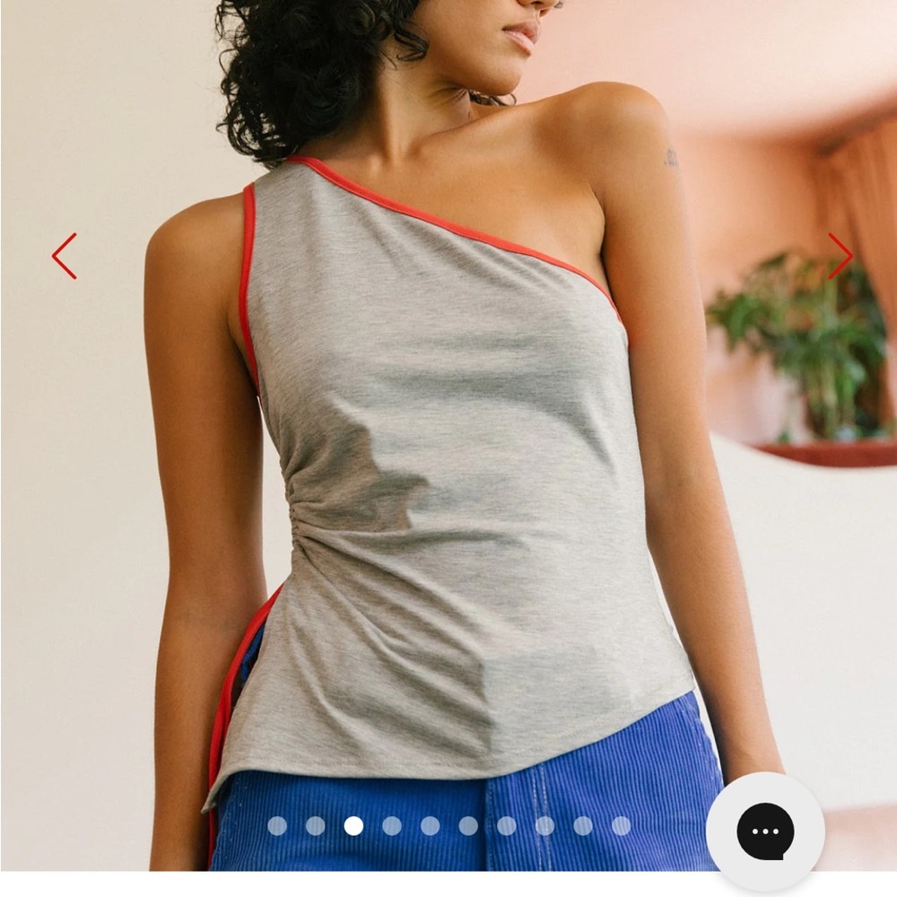 Lisa Says Gah One Shoulder grey top